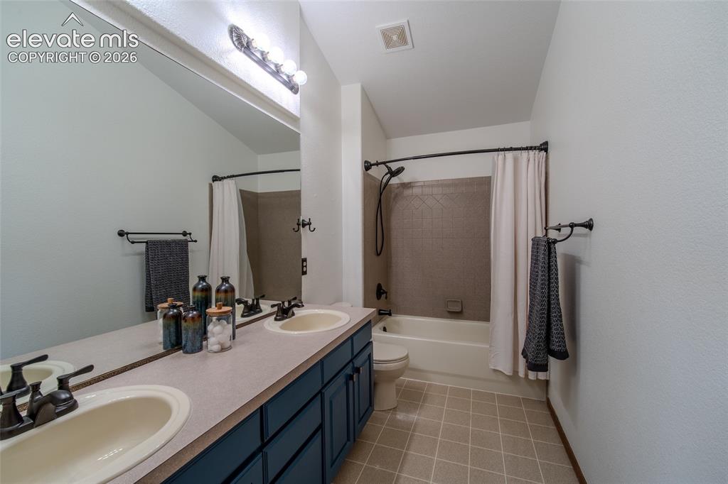 789 Capeglen Road Colorado Springs, CO 80906 - Photo 37 of 46 Spare bathroom upstairs