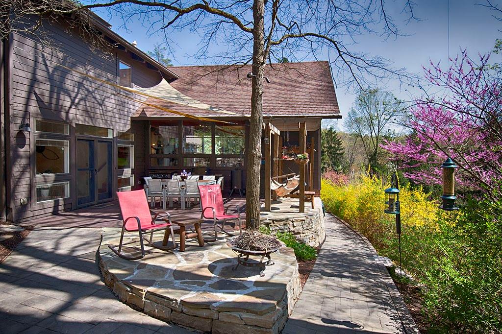 160 Lakeside Road Pittsburgh, PA 15238 - Photo 2 of 25 Relaxing Space surrounded by Beauty!