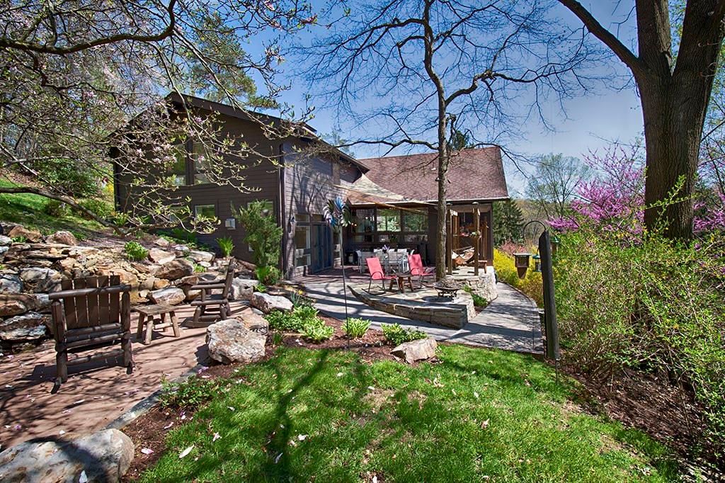 160 Lakeside Road Pittsburgh, PA 15238 - Photo 3 of 25 Waterfall, frame left. The ideal space for relaxing and entertaining
