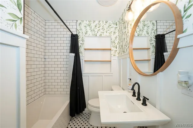 $379,900 | 28 Robert Street, Hamburg, NY 14075