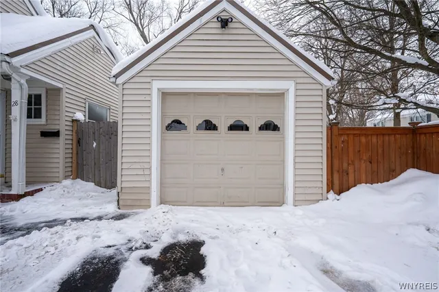 $379,900 | 28 Robert Street, Hamburg, NY 14075