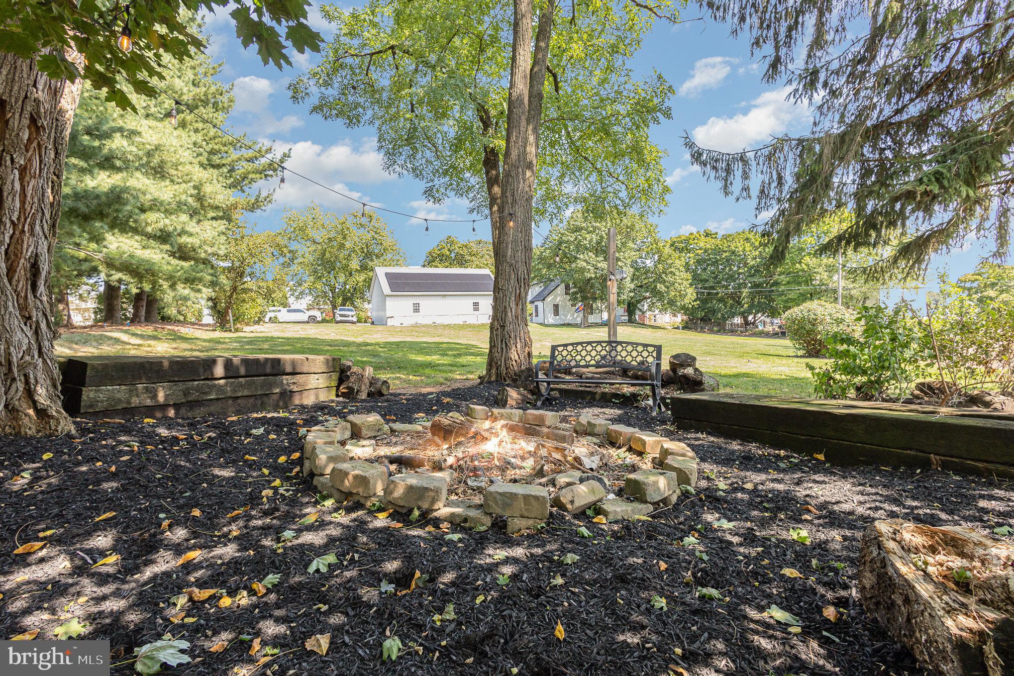 2246 Meadow View Road Manheim, PA 17545 - Photo 32 of 40 Yard