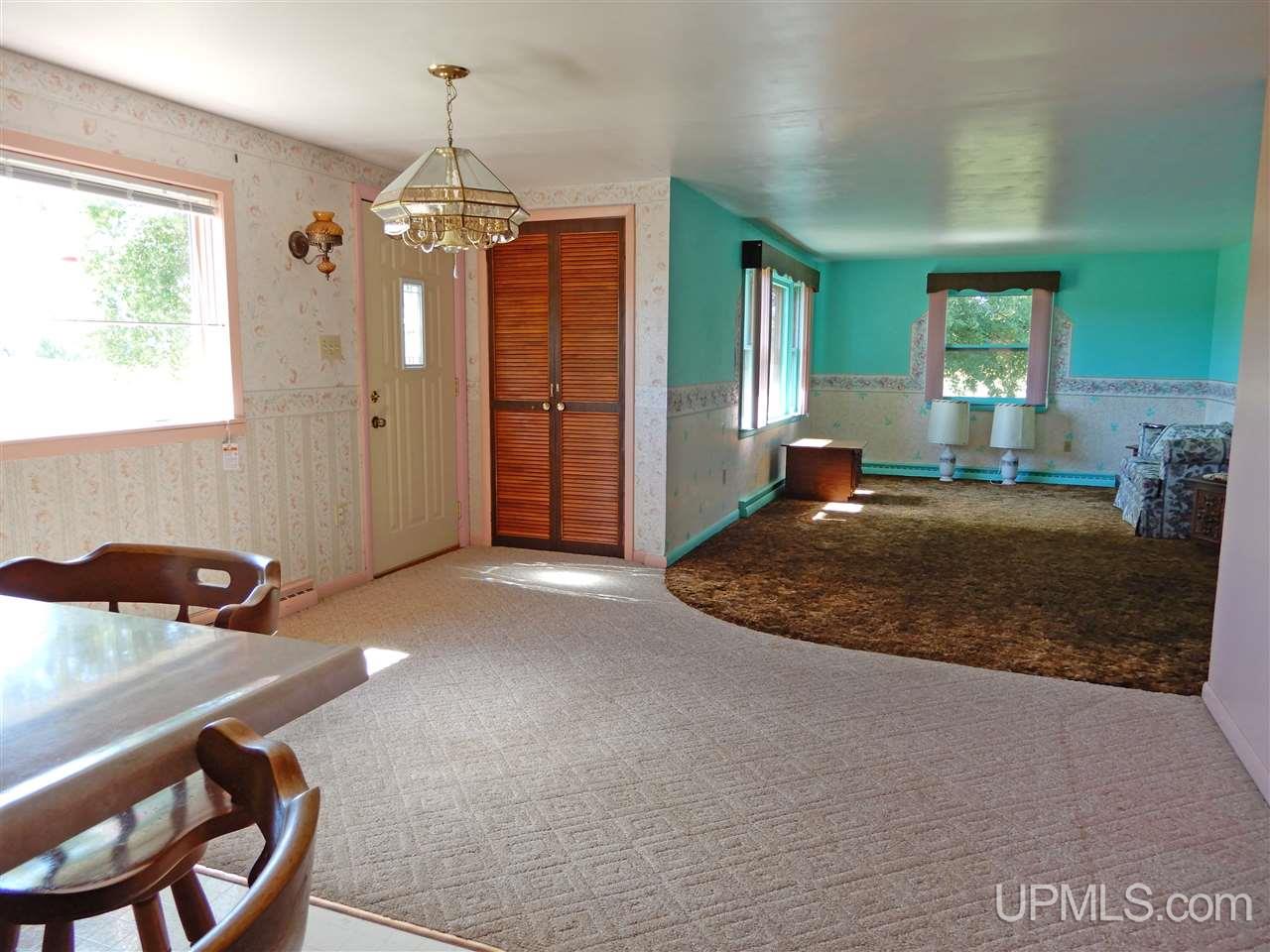3056 18th Road, Unit RIVERLAND AREA Escanaba, MI 49829 - Photo 6 of 27
