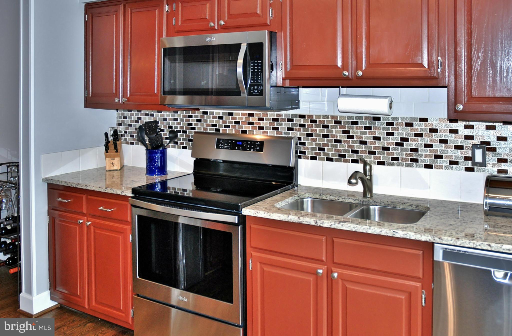 1432 Newport Spring Court Reston, VA 20194 - Photo 6 of 29 Recently remodeled kitchen with Brand New Stainles