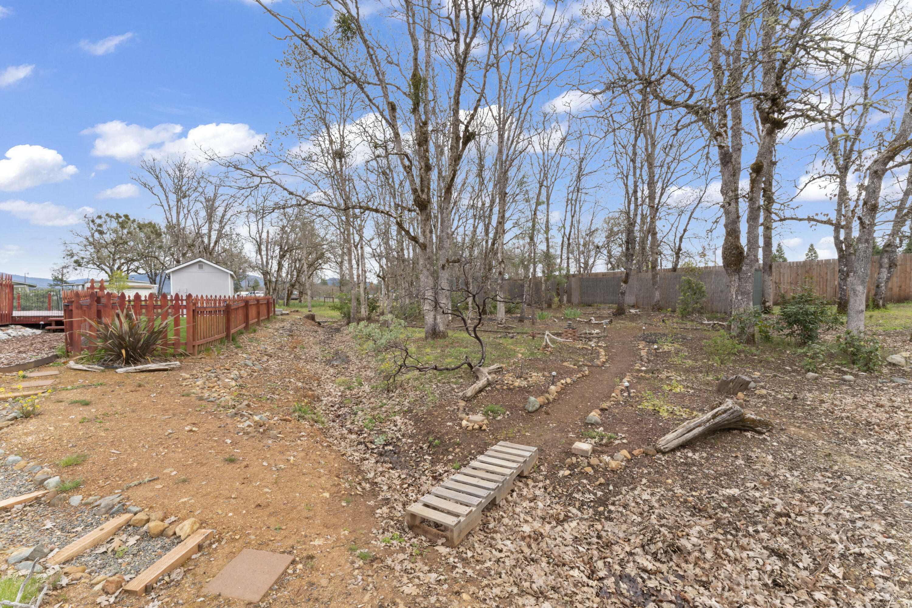 277 Chipley Road Grants Pass, OR 97526 - Photo 44 of 60 44