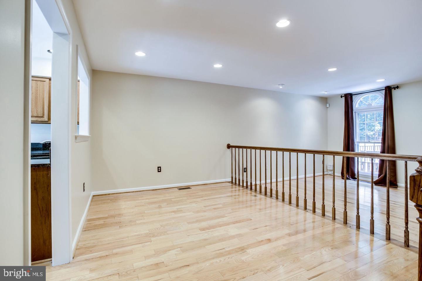 11793 Great Owl Circle Reston, VA 20194 - Photo 5 of 25