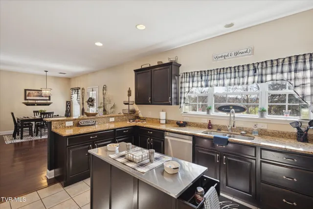 $689,900 | 168 Warrior Falls Drive, Kingsport, TN 37664