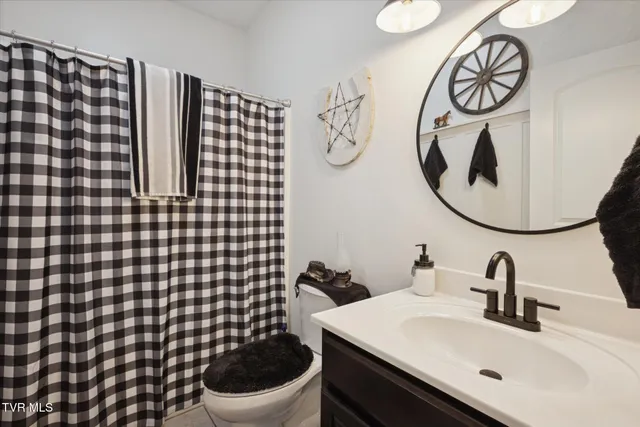 $689,900 | 168 Warrior Falls Drive, Kingsport, TN 37664