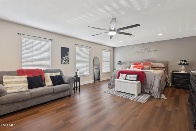 $689,900 | 168 Warrior Falls Drive, Kingsport, TN 37664