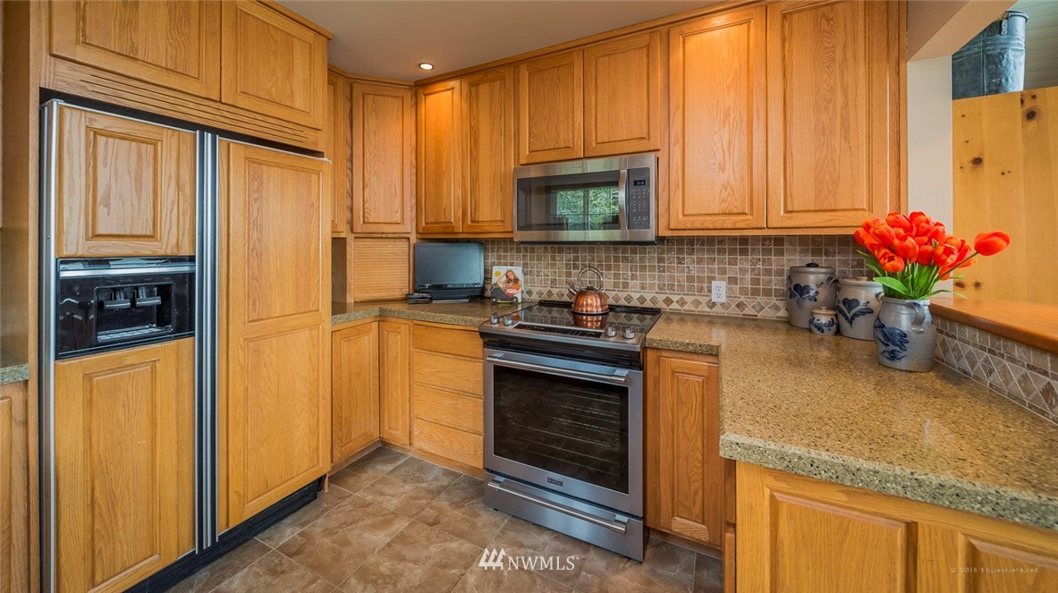 2113 Vernon Road Lake Stevens, WA 98258 - Photo 11 of 25