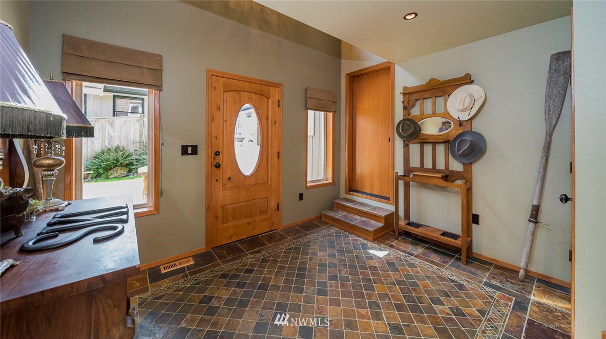 2113 Vernon Road Lake Stevens, WA 98258 - Photo 4 of 25