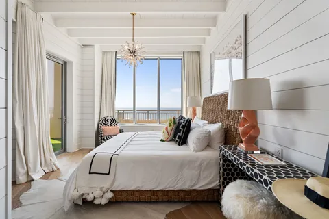 $3,000,000 | 801 East Beach Drive, Unit TW2606, Galveston, TX 77550