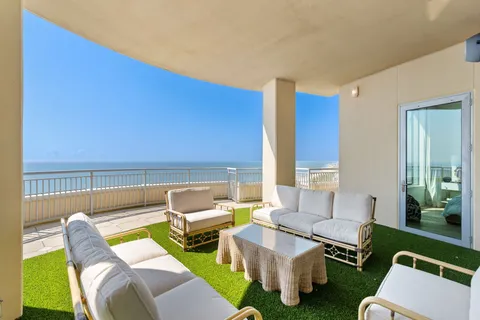 $3,000,000 | 801 East Beach Drive, Unit TW2606, Galveston, TX 77550