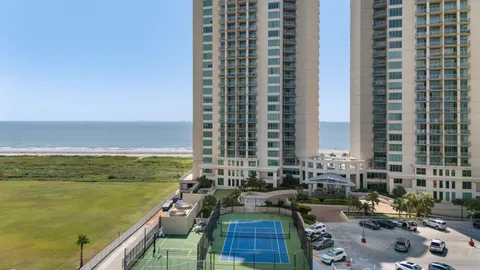 $3,000,000 | 801 East Beach Drive, Unit TW2606, Galveston, TX 77550