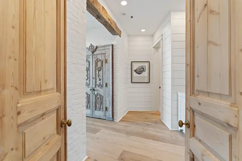 $3,000,000 | 801 East Beach Drive, Unit TW2606, Galveston, TX 77550