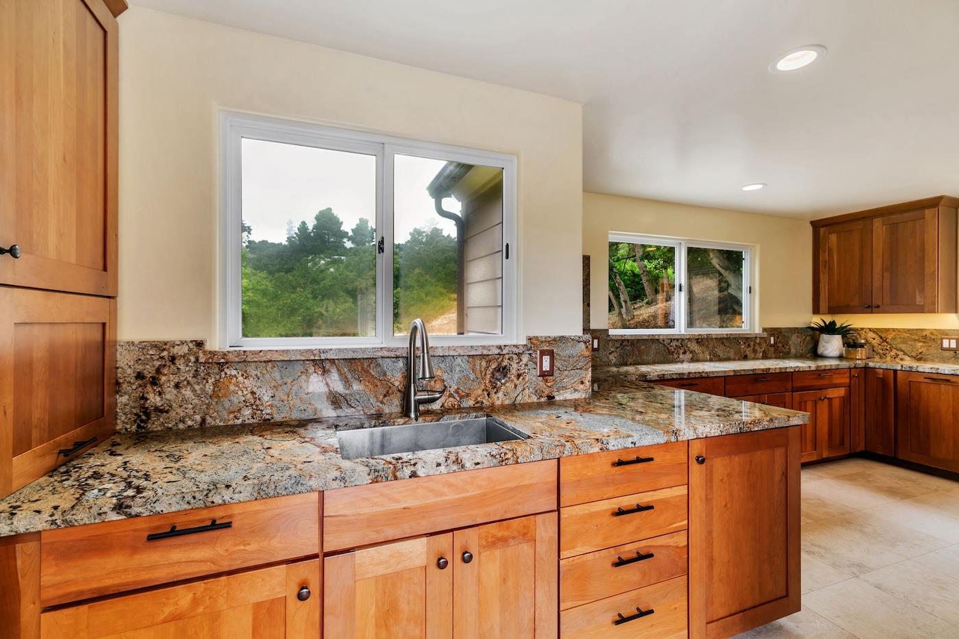 411 Hecker Pass Road Watsonville, CA 95076 - Photo 13 of 76