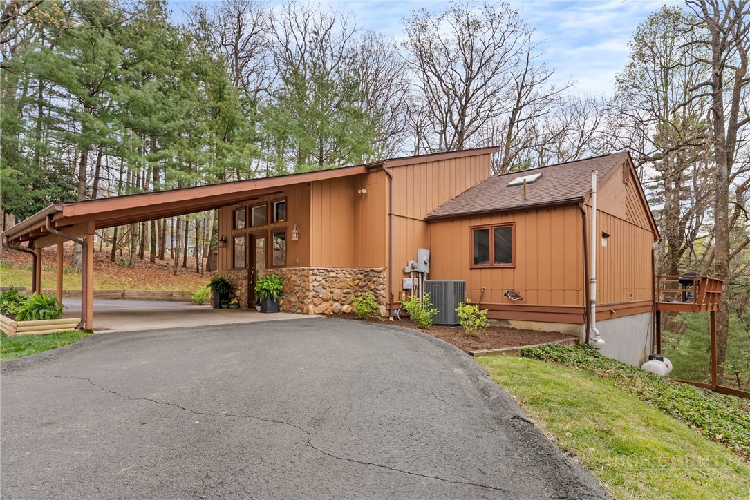 971 Ridge Road Glade Valley, NC 28627 - Photo 2 of 44