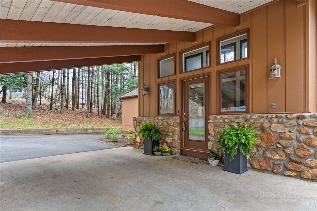 971 Ridge Road Glade Valley, NC 28627 - Photo 3 of 44