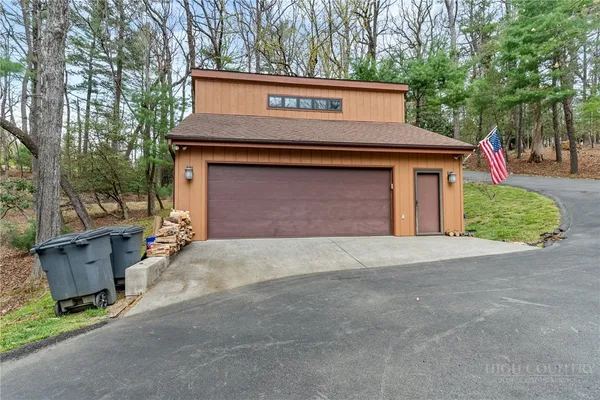 $665,000 | 971 Ridge Road, Glade Valley, NC 28627