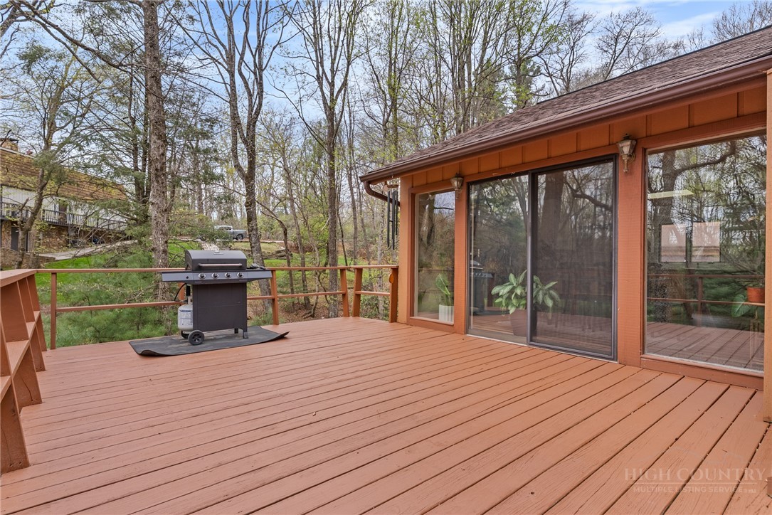 971 Ridge Road Glade Valley, NC 28627 - Photo 8 of 44