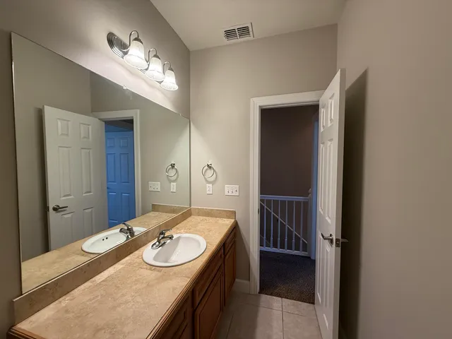 $1,450 | 15284 331 Business, Unit 14C, Freeport, FL 32439