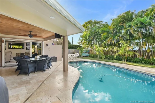 $699,000 | 1642 Thumb Point Drive, Fort Pierce, FL 34949