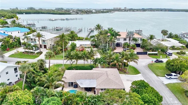 $699,000 | 1642 Thumb Point Drive, Fort Pierce, FL 34949