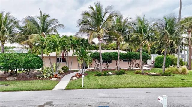 $699,000 | 1642 Thumb Point Drive, Fort Pierce, FL 34949