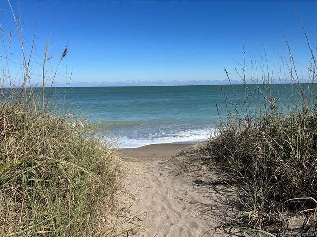 $699,000 | 1642 Thumb Point Drive, Fort Pierce, FL 34949