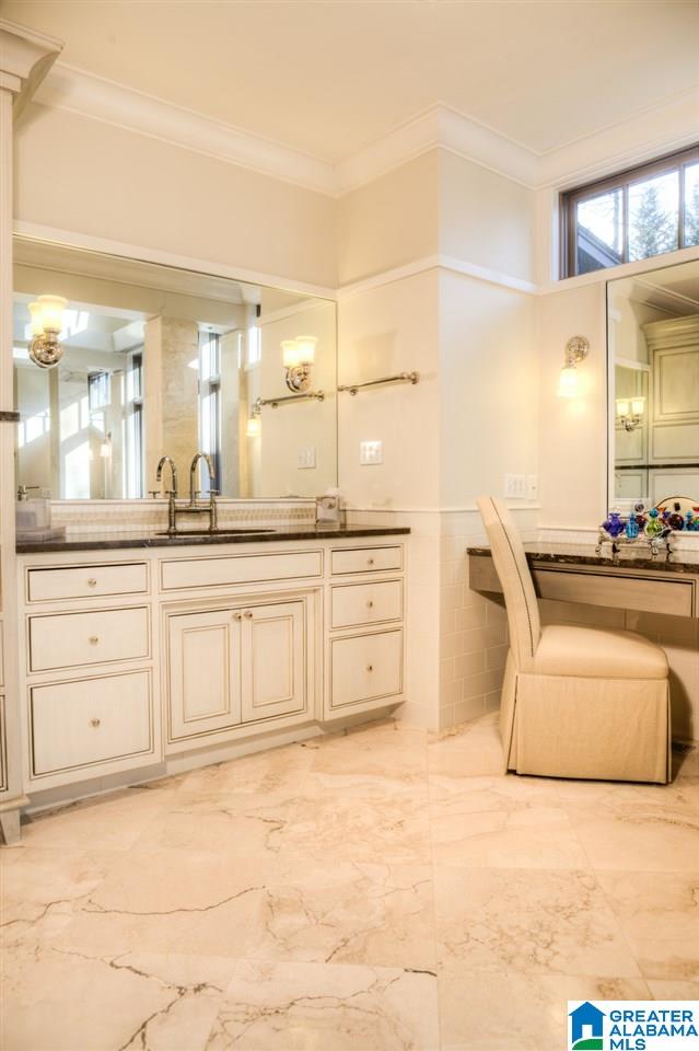 2019 Magnolia Ridge Birmingham, AL 35243 - Photo 22 of 48