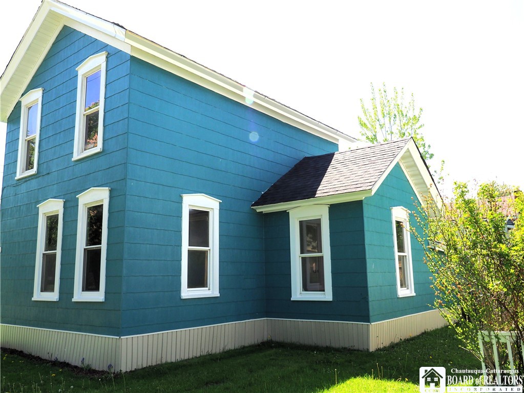 83 West 2nd Street Dunkirk, NY 14048 - Photo 4 of 22