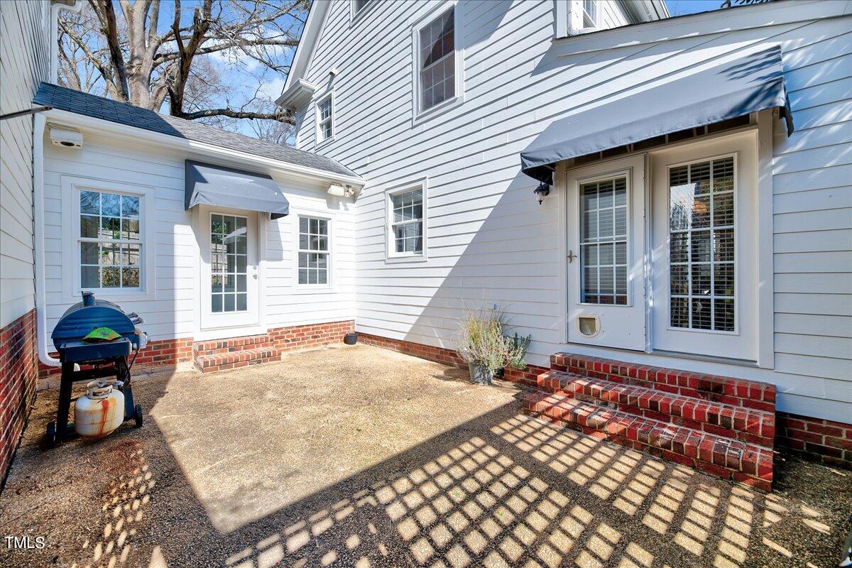 201 Brooks Avenue Raleigh, NC 27607 - Photo 32 of 44 Back Exterior