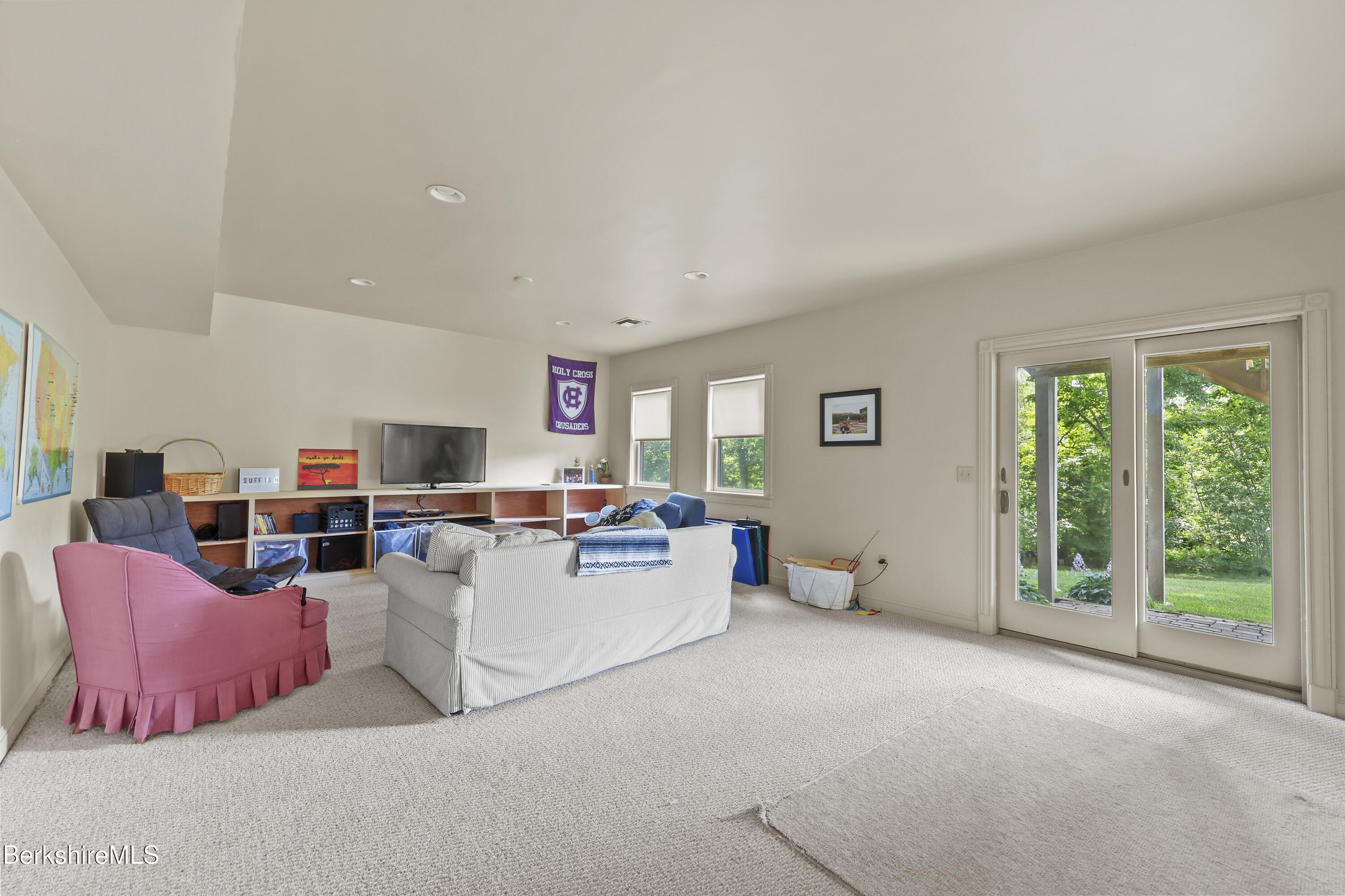 35 Meadow Ridge Drive Pittsfield, MA 01201 - Photo 68 of 81 Lower level play room