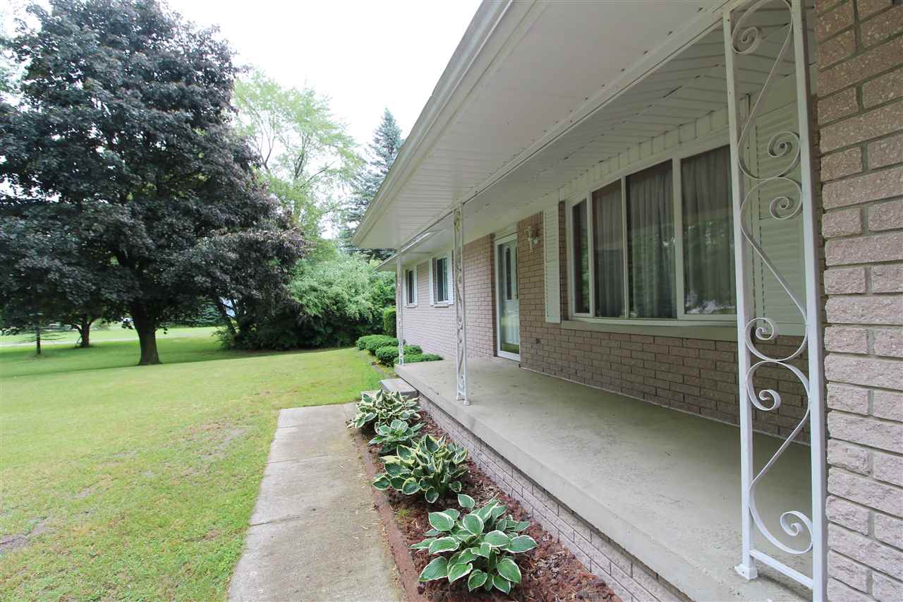 10075 Coldwater Road Flushing, MI 48433 - Photo 2 of 35