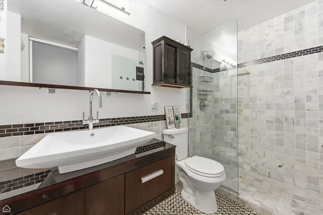$210,000 | 100 East Walton Place, Unit 10C, Chicago, IL 60611