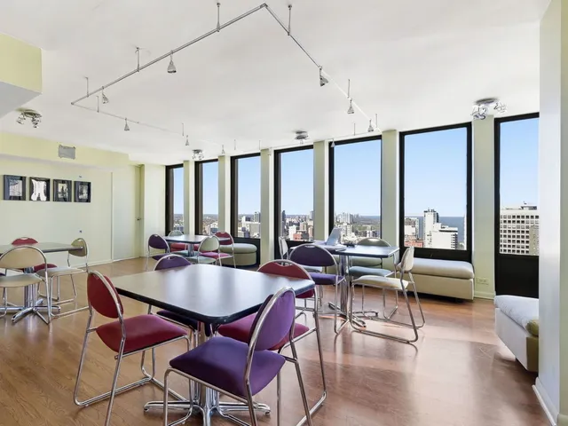 $210,000 | 100 East Walton Place, Unit 10C, Chicago, IL 60611