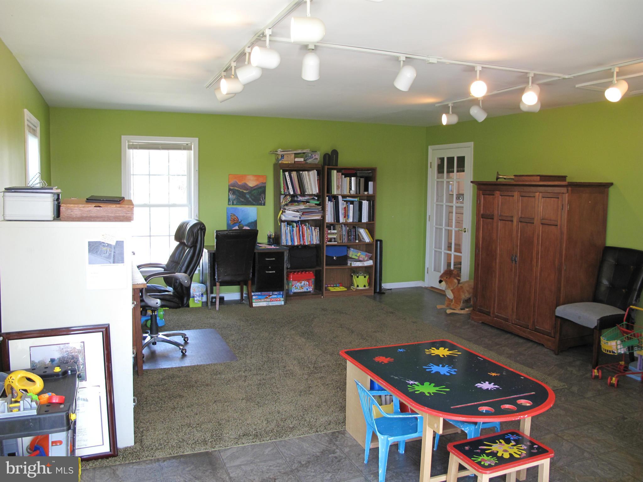 7816 Dover Neck Road Easton, MD 21601 - Photo 12 of 27 Interior (General)