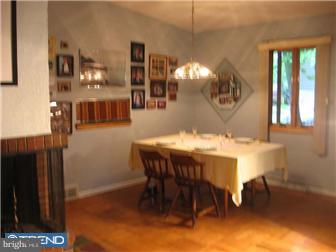 1307 Newcomb Road Wilmington, DE 19803 - Photo 3 of 12 Dining Room
