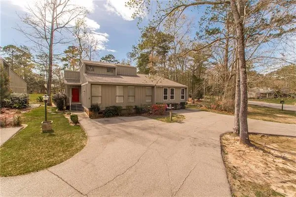 $249,000 | 640 Tete L'ours Drive, Unit 4, Mandeville, LA 70471