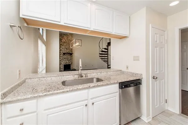 $249,000 | 640 Tete L'ours Drive, Unit 4, Mandeville, LA 70471