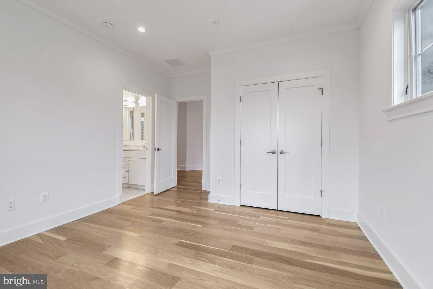 5909 Aberdeen Road Bethesda, MD 20817 - Photo 26 of 44 a view of empty room
