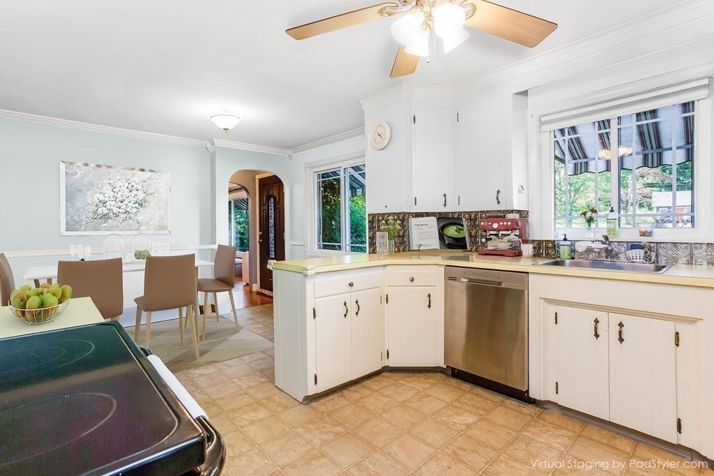2041 Calkins Road Palmer, MA 01069 - Photo 9 of 40 Gallery Image 9