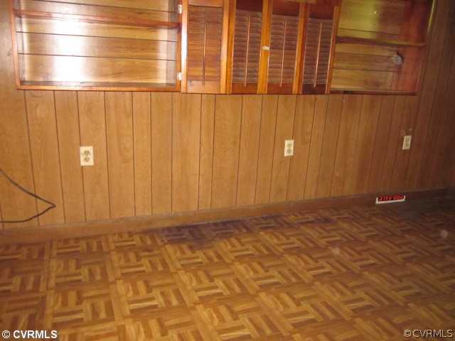 7013 River Road Petersburg, VA 23803 - Photo 6 of 10 Den/Family/Great Room