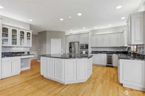 $1,430,000 | 2008 Broadview North, Wenatchee, WA 98801