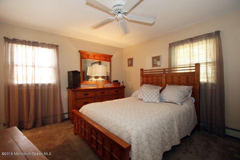 413 Ely Road Neptune Township, NJ 07753 - Photo 9 of 18 MBR