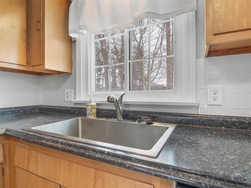 280 Fox Meadow Road Greece, NY 14626 - Photo 12 of 39