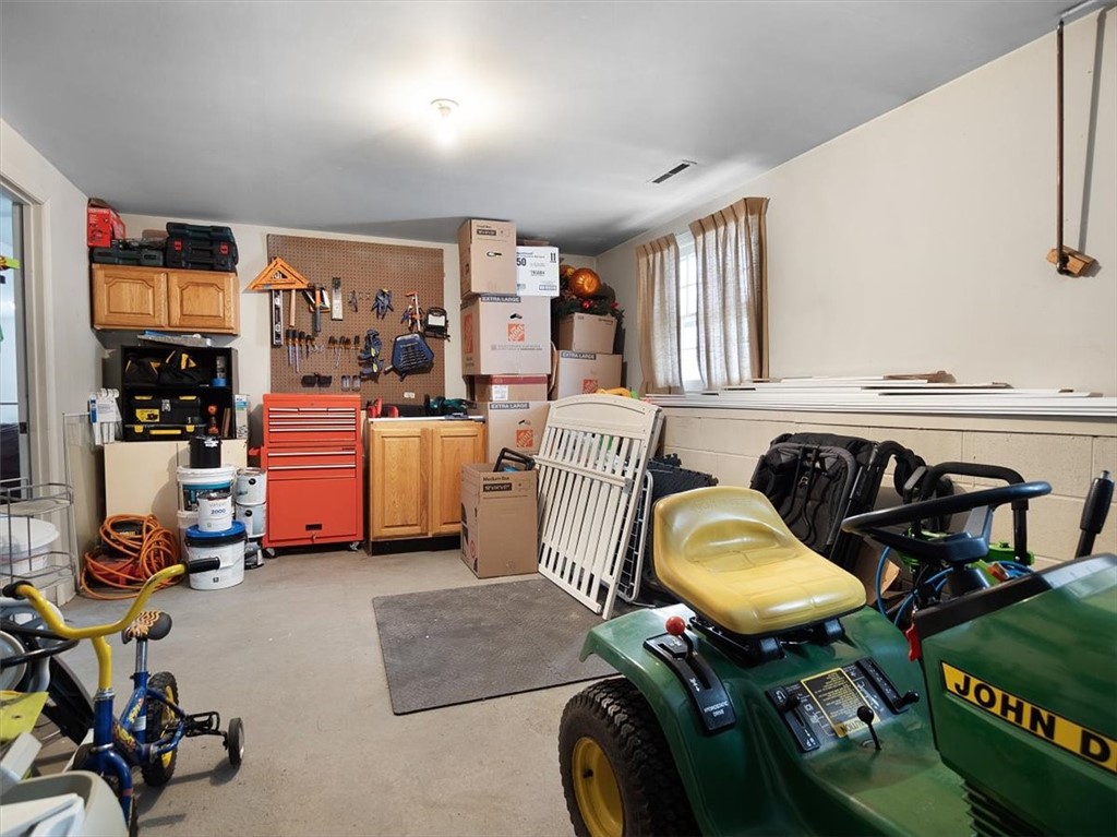 280 Fox Meadow Road Greece, NY 14626 - Photo 33 of 39