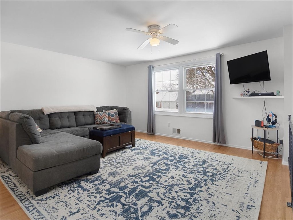 280 Fox Meadow Road Greece, NY 14626 - Photo 5 of 39