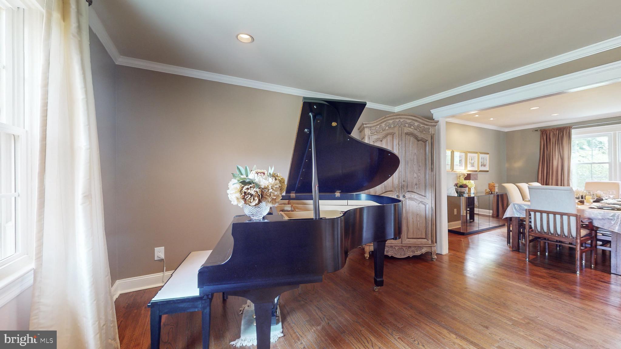 65 Lochatong Road Ewing, NJ 08628 - Photo 10 of 51 Gallery Image 10