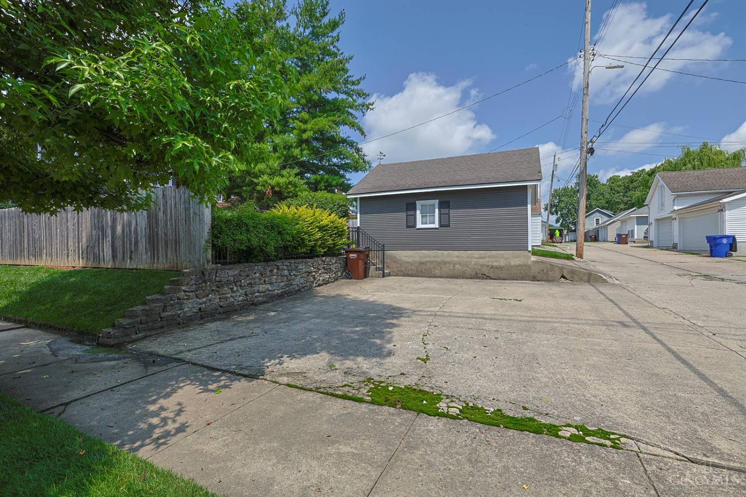 802 Main Street Hamilton, OH 45013 - Photo 49 of 55